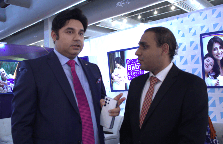 Inovics Healthcare team at Lahore supplements exhibition